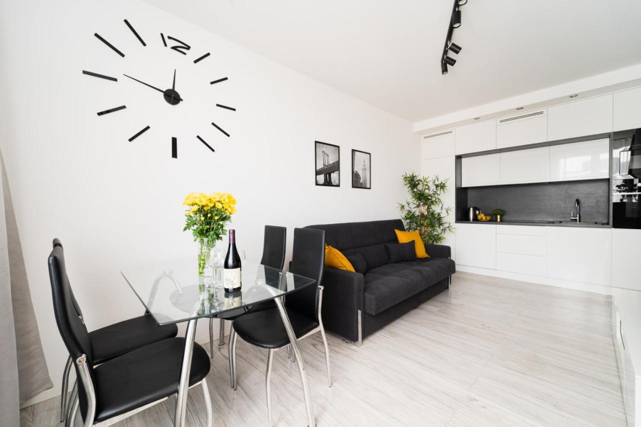 Апартаменты New Apart Near Sky Tower - Gwiazdzista Вроцлав Экстерьер фото